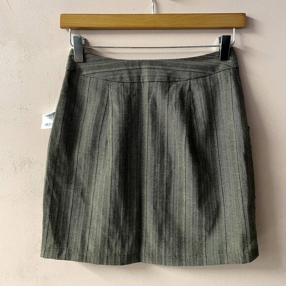 Charlotte Russe Taupe Thin-Striped Button-Front Mini Skirt NWT Size XS - Picture 3 of 12
